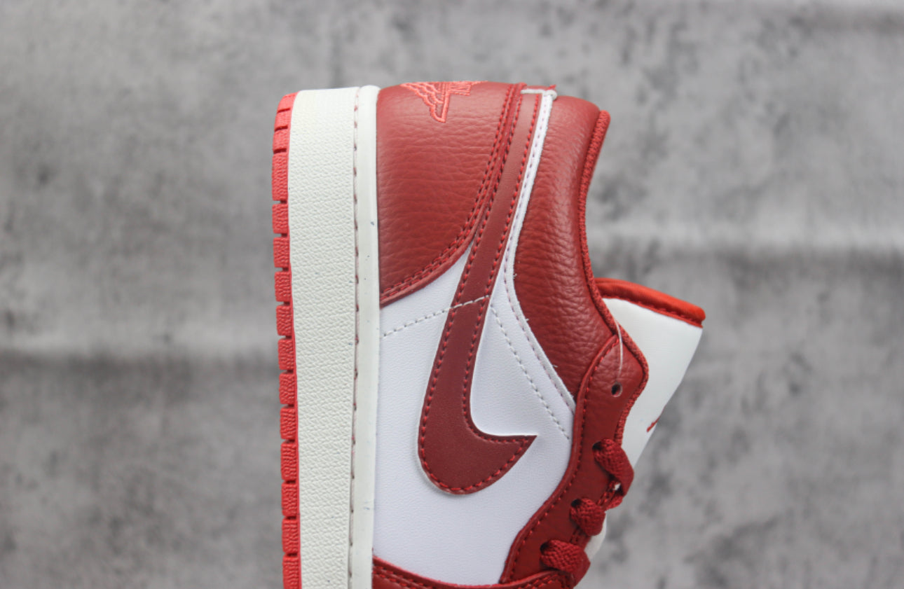 AJ1 Nike Air Jordan 1Low RED - Dechaquetas 