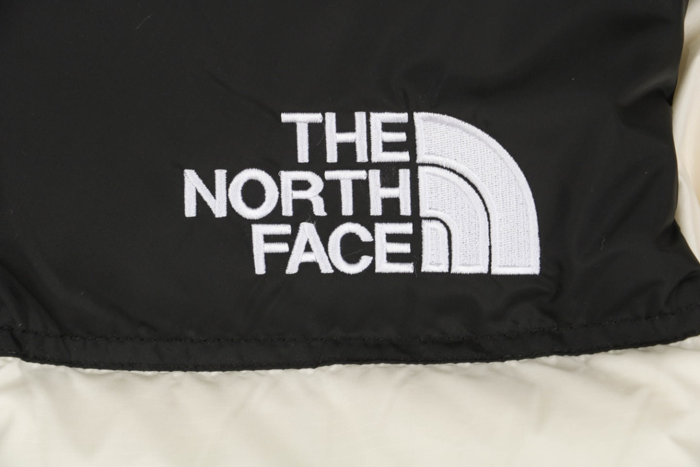 Abrigo The North Face NUPTSE RETRO 1996 Unisex - Dechaquetas 