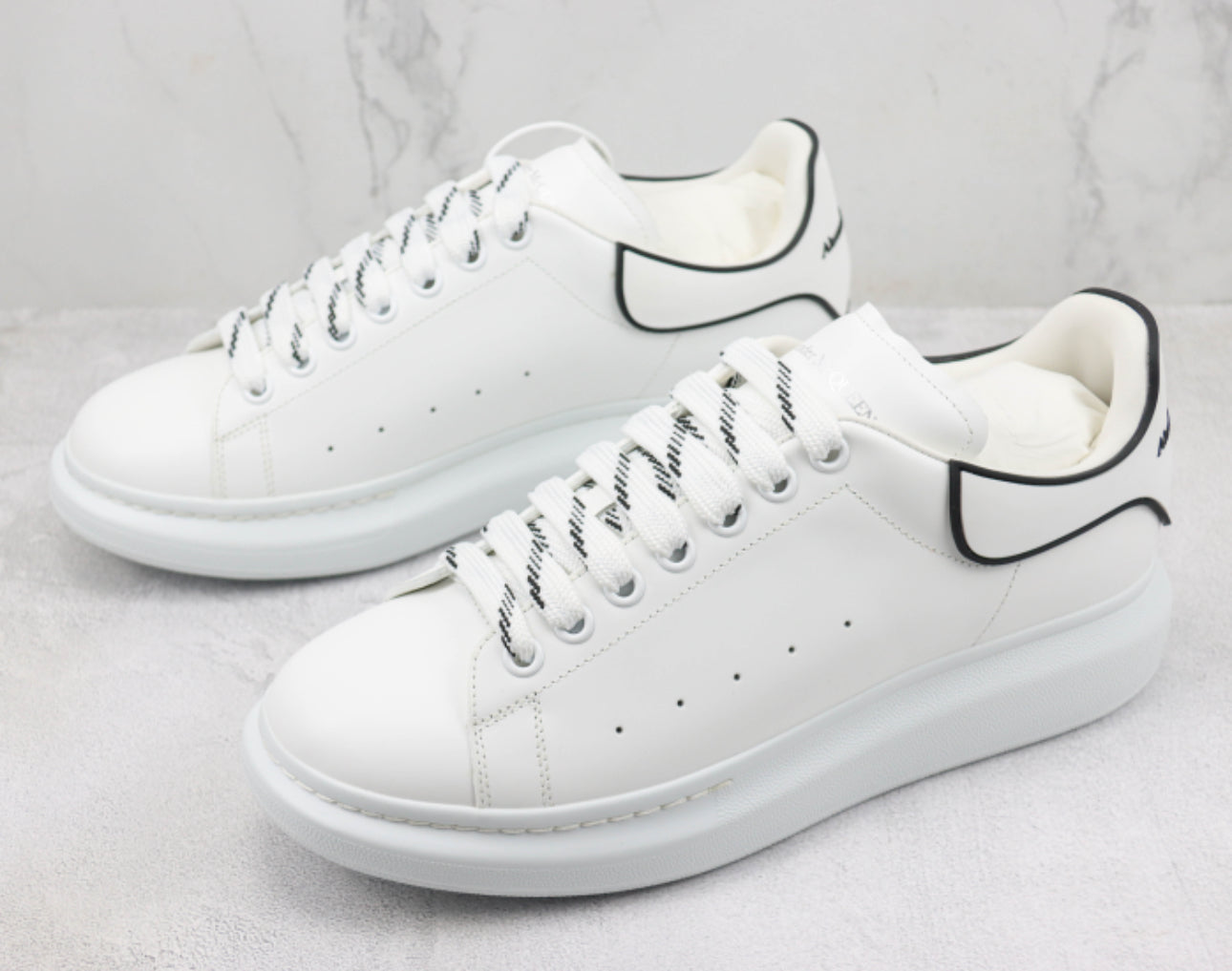 Alexander McQueen Zapatillas Low Oversize - Dechaquetas 