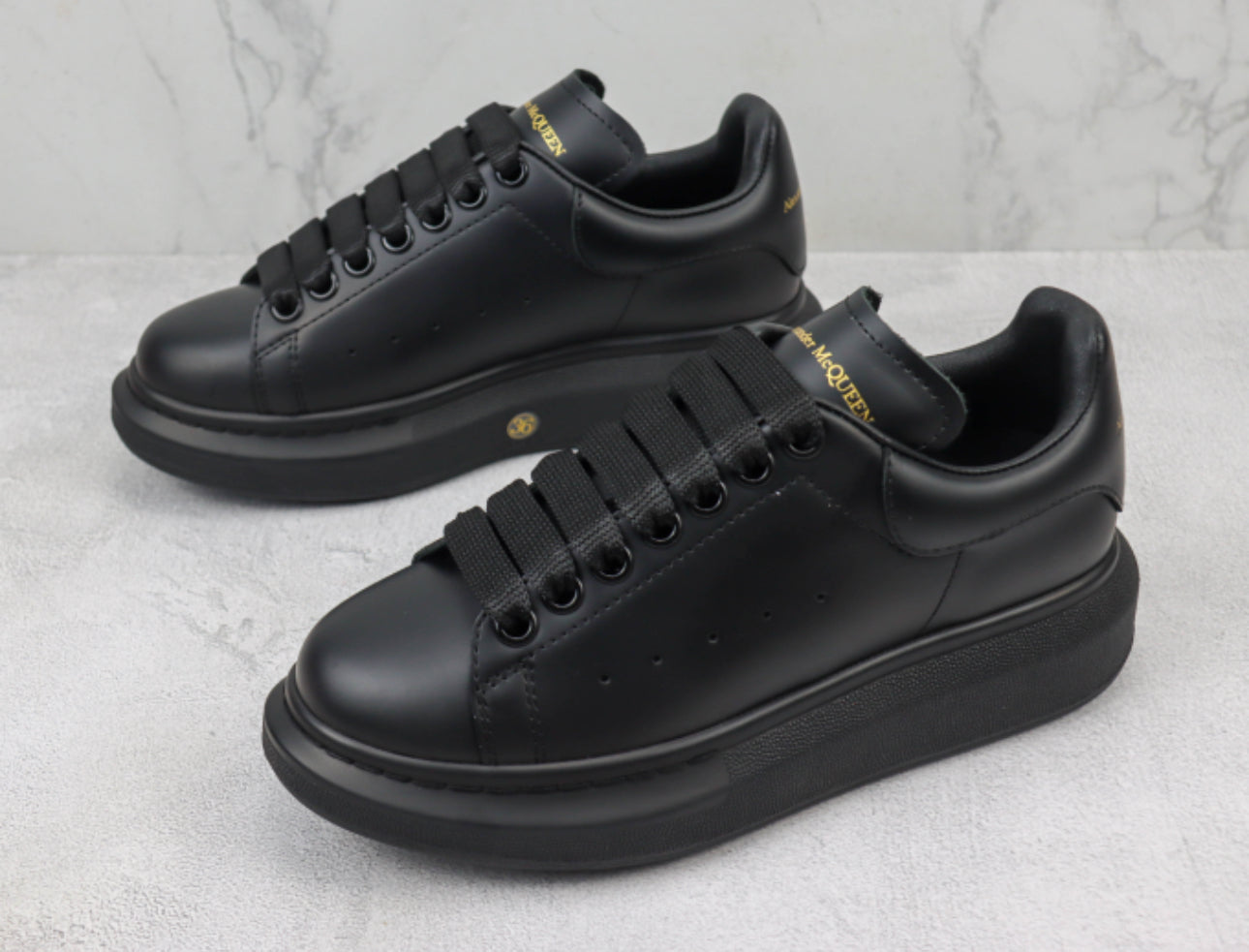 Alexander McQueen Zapatillas Low Oversize - Dechaquetas 