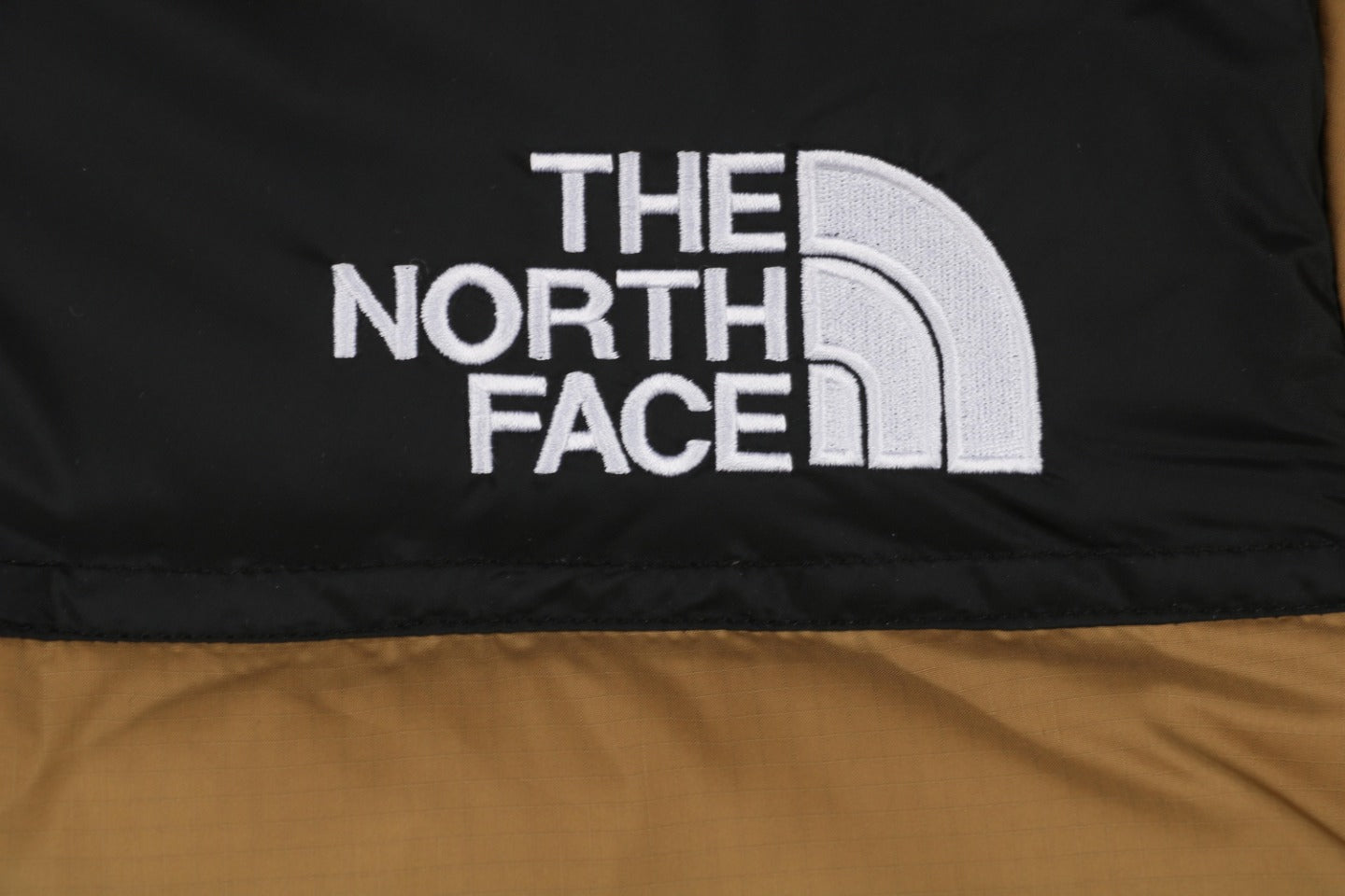 Abrigo The North Face NUPTSE RETRO 1996 Unisex - Dechaquetas 